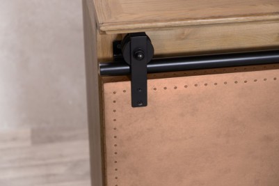 berlin-sideboard-copper-hinge